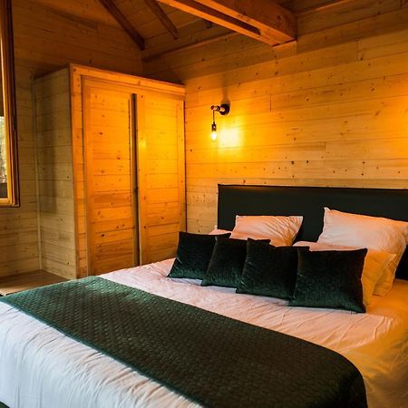 Charmante Cabane Dans Les Arbres Avec Jacuzzi Et Sauna Boismorand Экстерьер фото